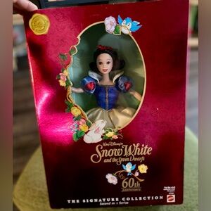 Disney Snow White Doll - Signature Collection 60th Anniversary